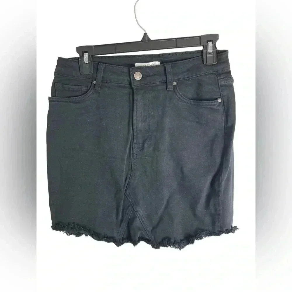 MOD on trend black‎ jean skirt size medium